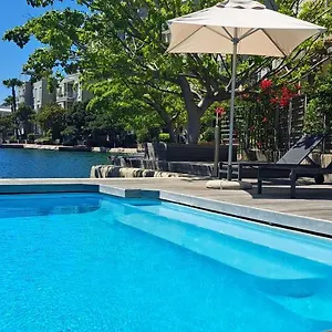 va-waterfront-201-marina-family-apartment-cape-town.hotels-capetown.com/