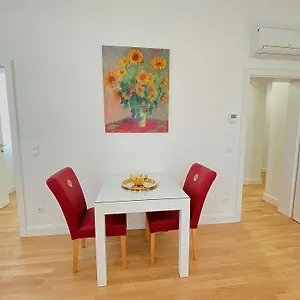 Steiner Residences Reumannplatz Apartamento