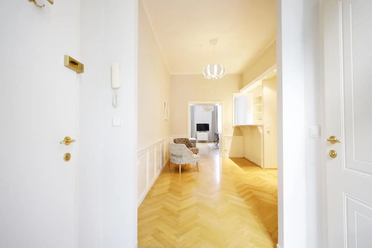 Heymi Apartments Karlsplatz Βιέννη