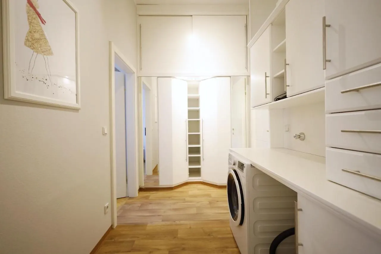 Heymi Apartments Karlsplatz Βιέννη